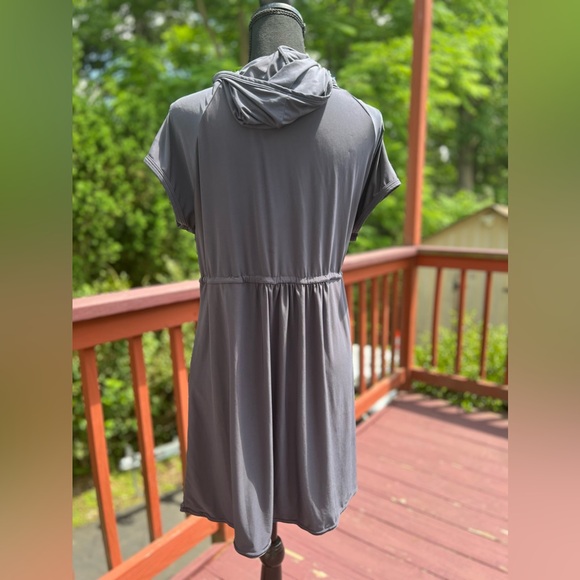 MAGIC SUIT GRAY WOMENS COVERUP WITH HOOD SIZE MEDIUM - Picture 11 of 11